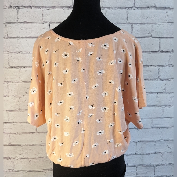 ANTHROPOLOGIE SIM & SAM Oversized Tie front Daisy Flower V-neck Blouse Crop Top - Picture 4 of 11